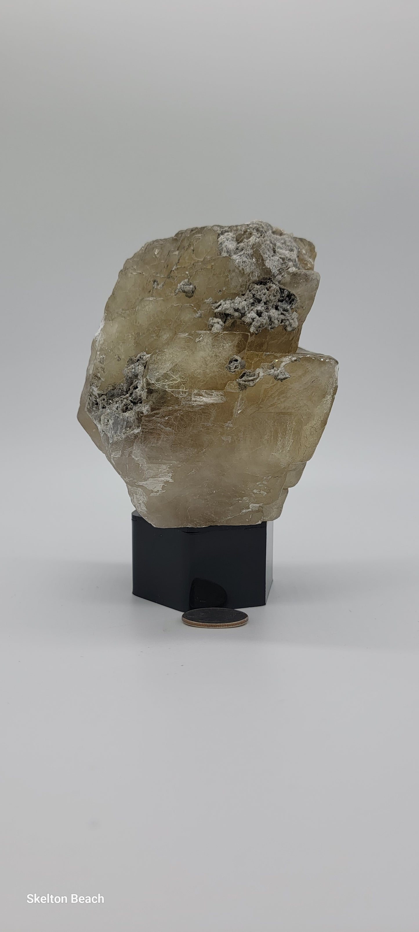 1500G Natural Calcite Chunk – Energy Purifier & Spiritual Amplifier