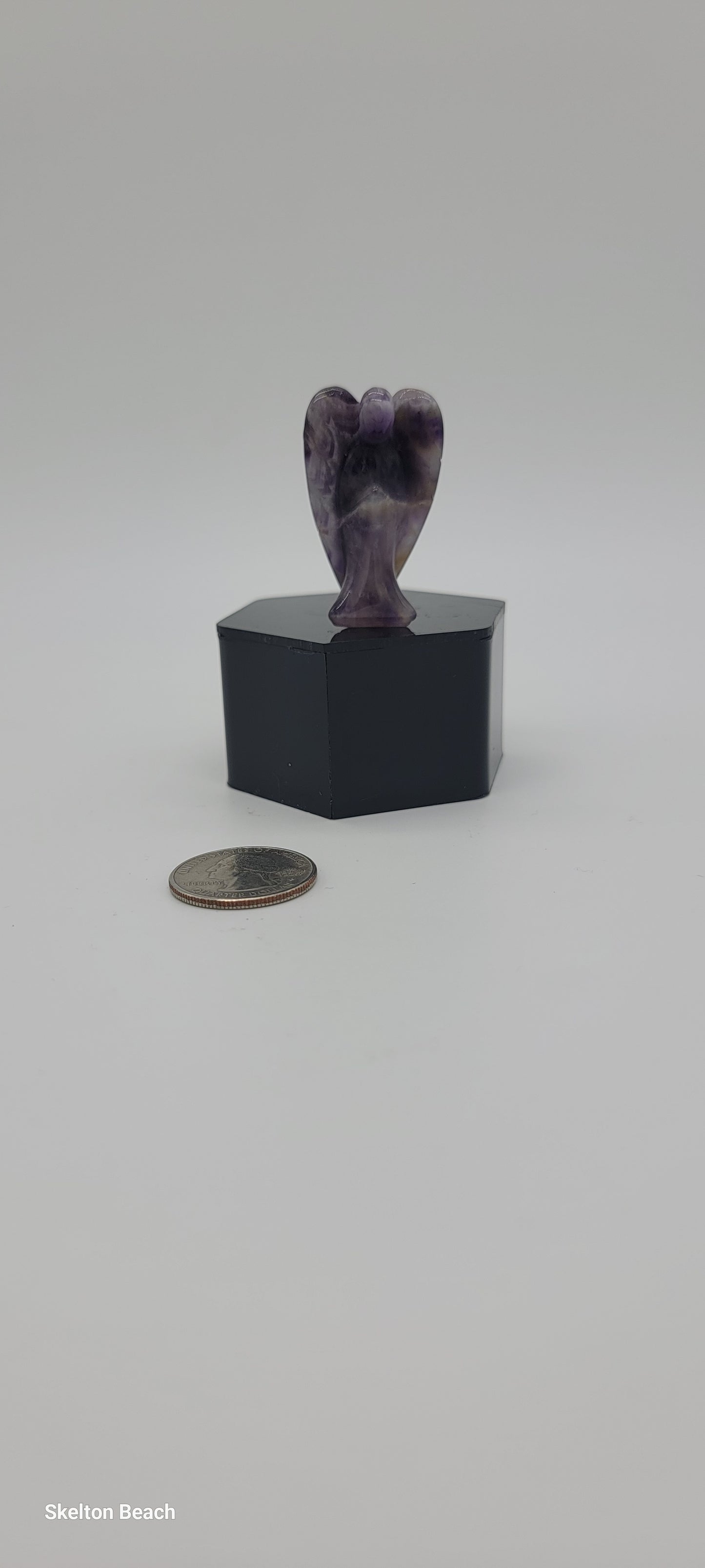 1.5" Amethyst Angel Figurine – A Guardian of Peace & Clarity.