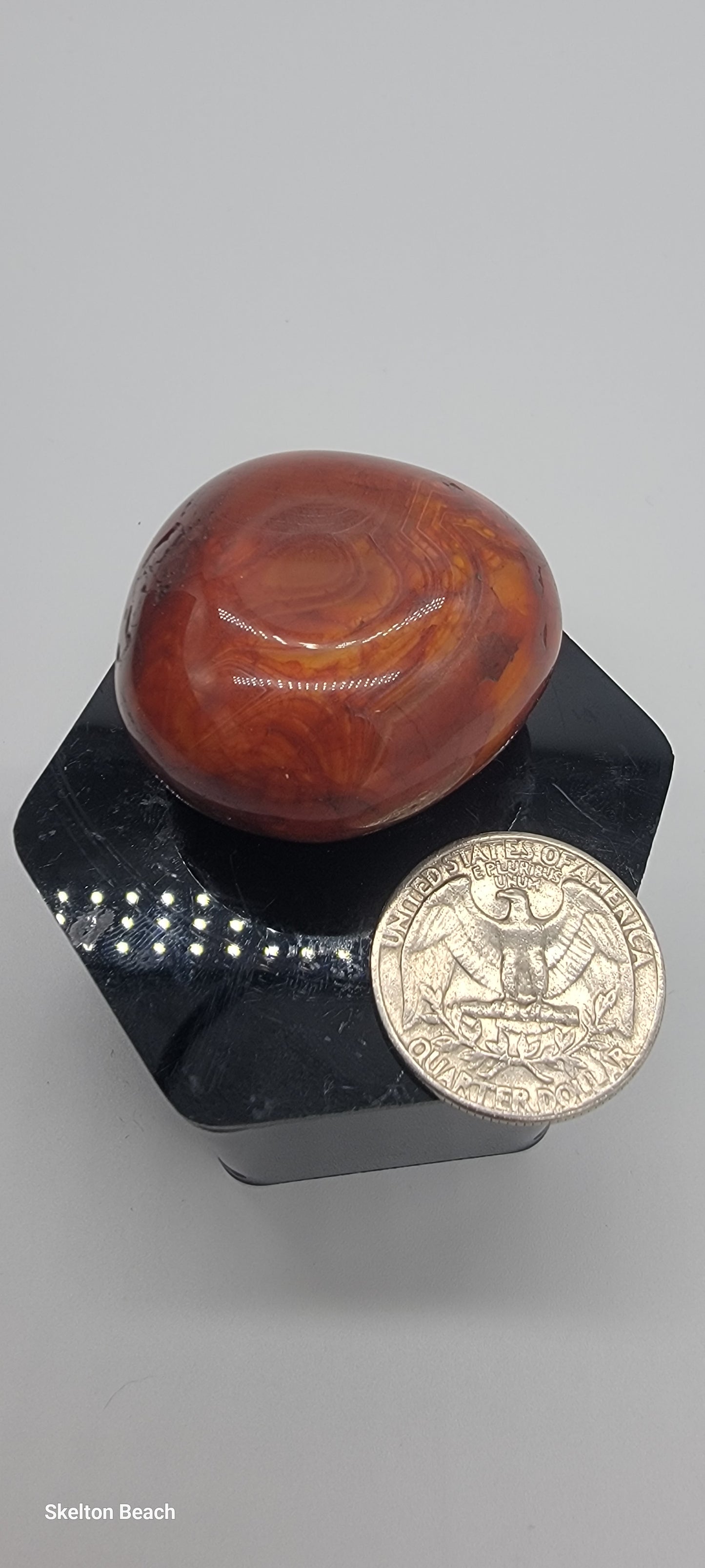 1.25" Carnelian Stone – A Spark of Confidence & Creativity!