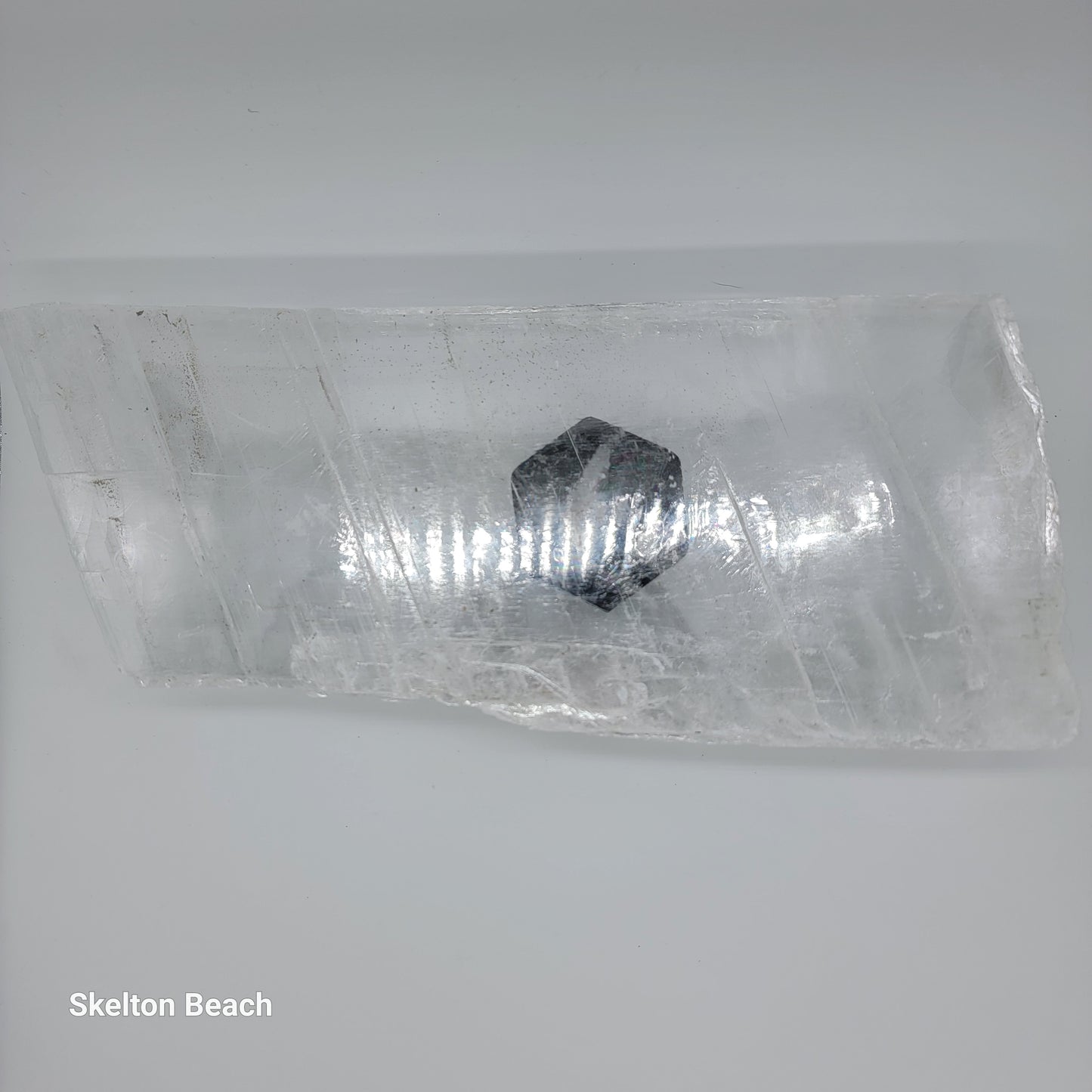 Elegant Selenite Slab: Clarity and Serenity Enhancer | 1700 grams