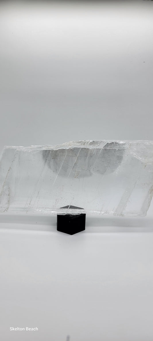 Elegant Selenite Slab: Clarity and Serenity Enhancer | 1700 grams